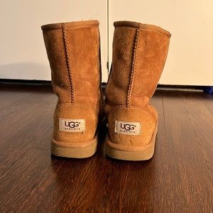Kids/Women's UGG boots